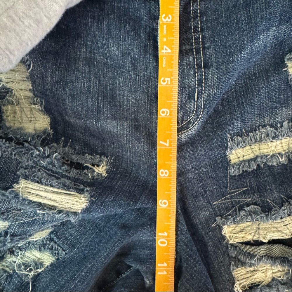 Torrid Boyfriend straight blue Jeans Distressed dark Wash plus size 24 NWOT - Picture 7 of 13